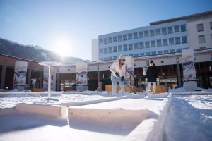 Vorschaubild_Eis-Minigolf Arkadenplatz Davos_VisitLocals