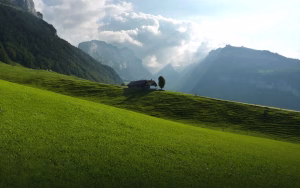 Vorschaubild_Leugangen Weissbad_Strohübernachtung und Naturerlebnis im Appenzellerland_VisitLocals